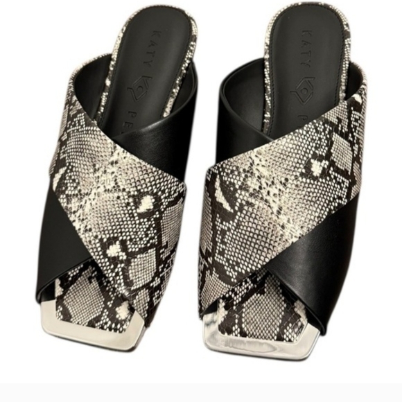 Katy Perry Collections Shoes - Size 7.5! NIB! KATY PERRY Black and White Snake Print Women's‎ Slides